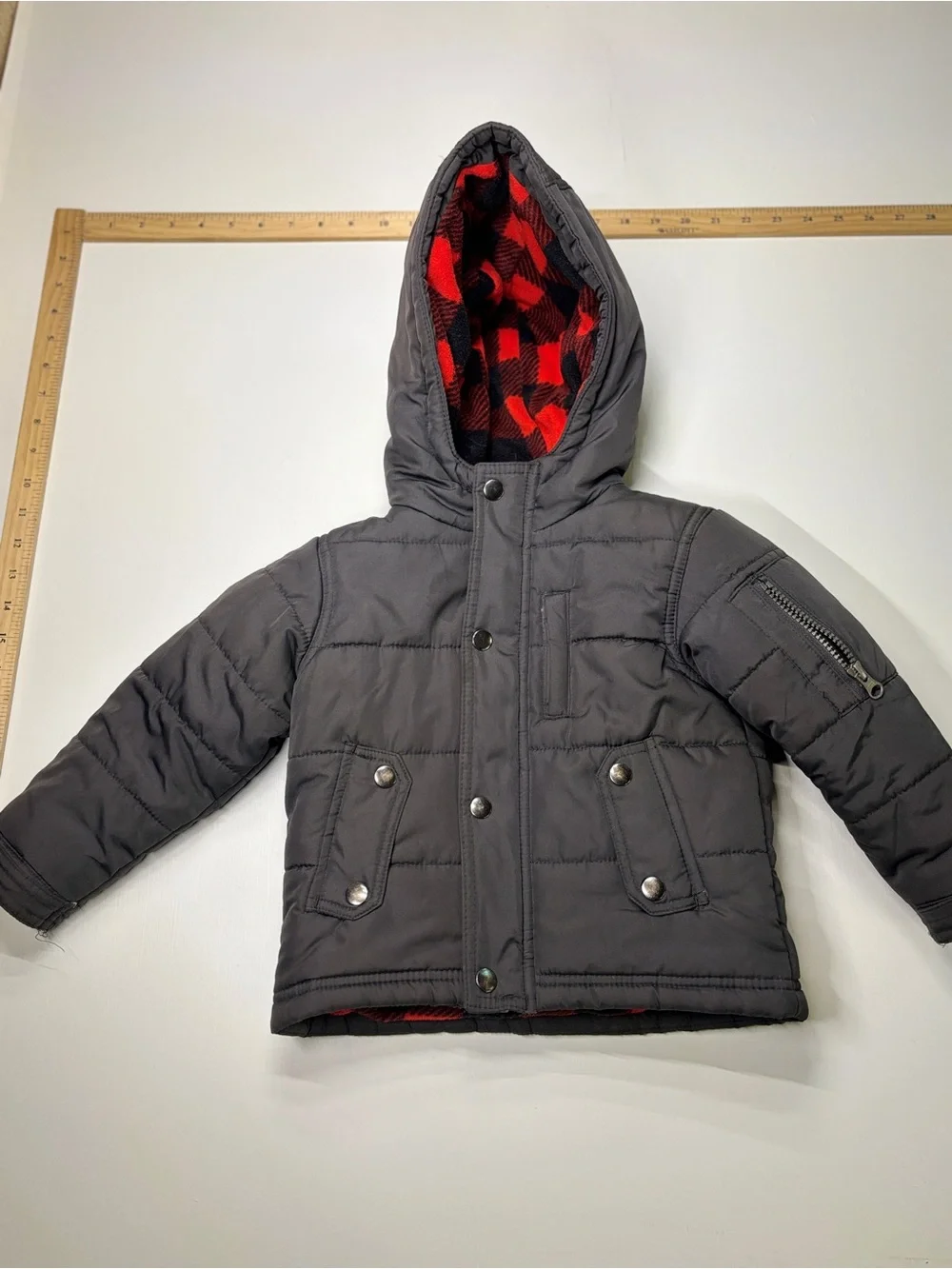 OshKosh B’gosh Boys 2T Gray Puffer Jacket Red Buffalo Plaid Fleece Lined Hooded